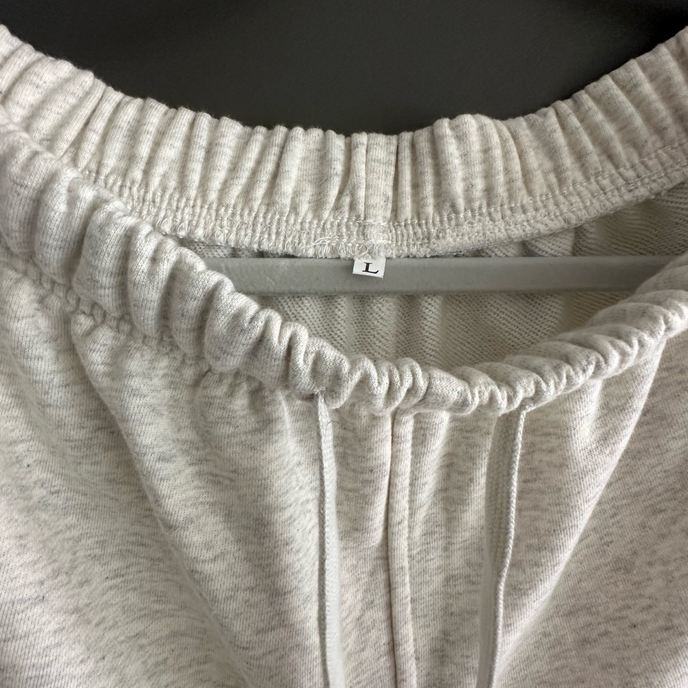 Cozy Gray Lounge Set - Picture 3 of 5